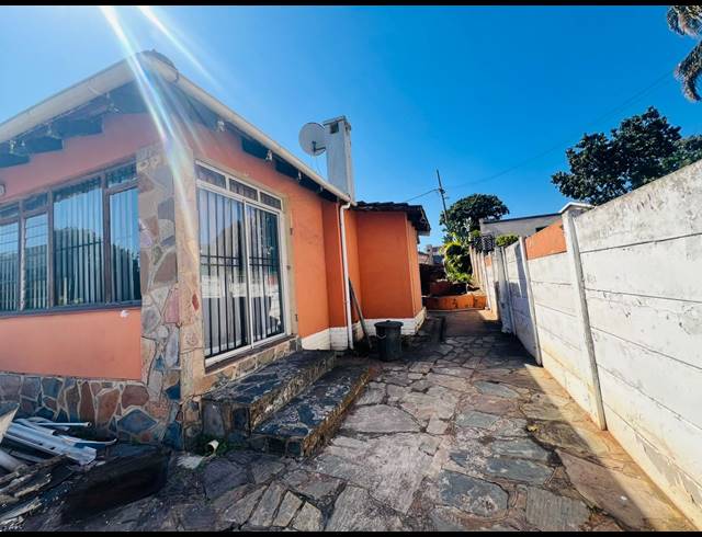 4 BEDROOM HOUSE TO LET IN UMBILO